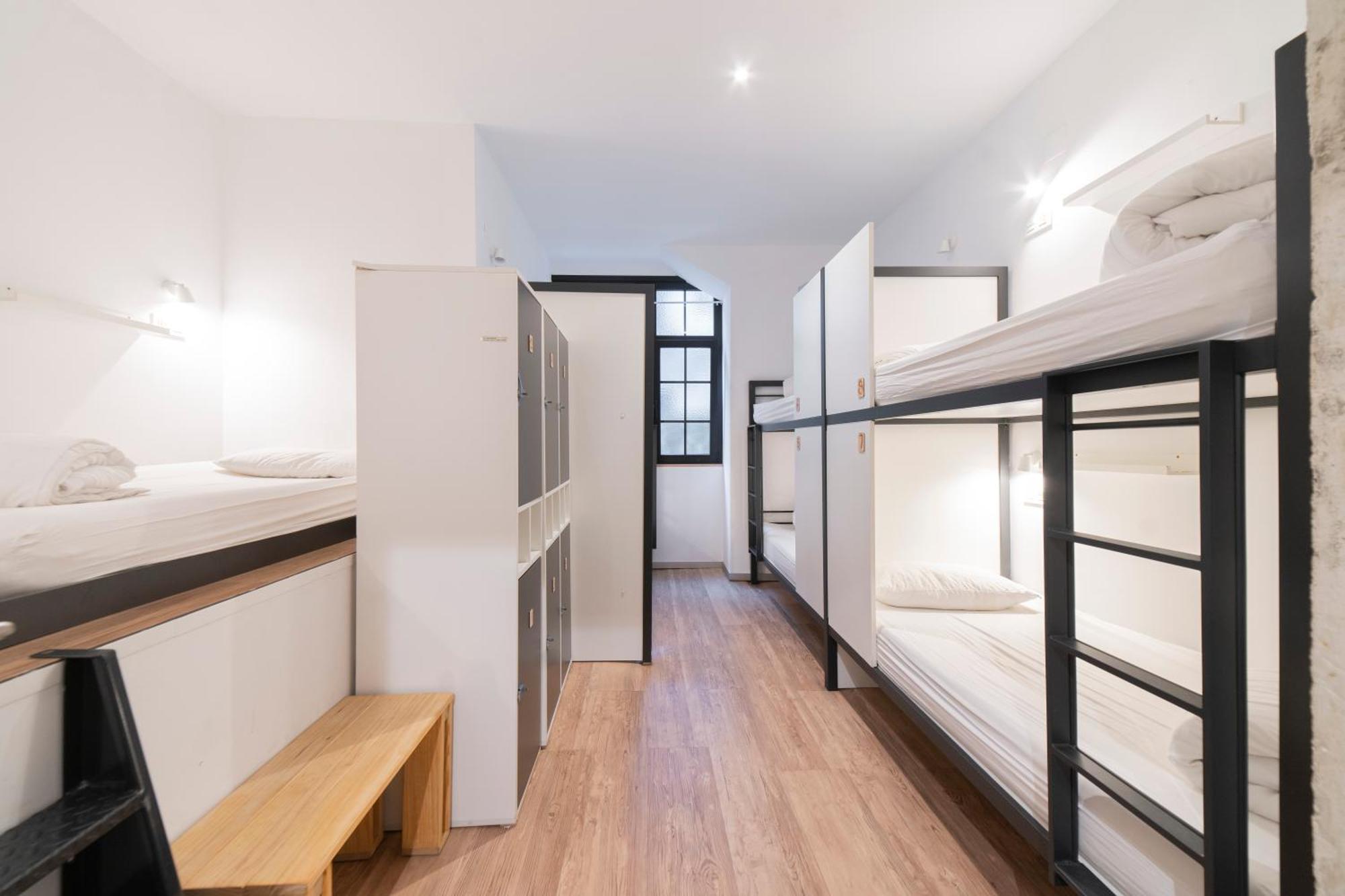 Koba Hostel Сан-Себастьян Екстер'єр фото